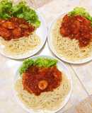 Spaghetti nấm và xúc xích