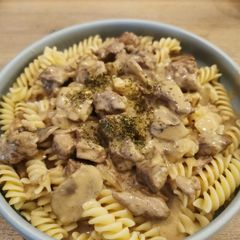 A picture of Slow cooker beef stroganoff.