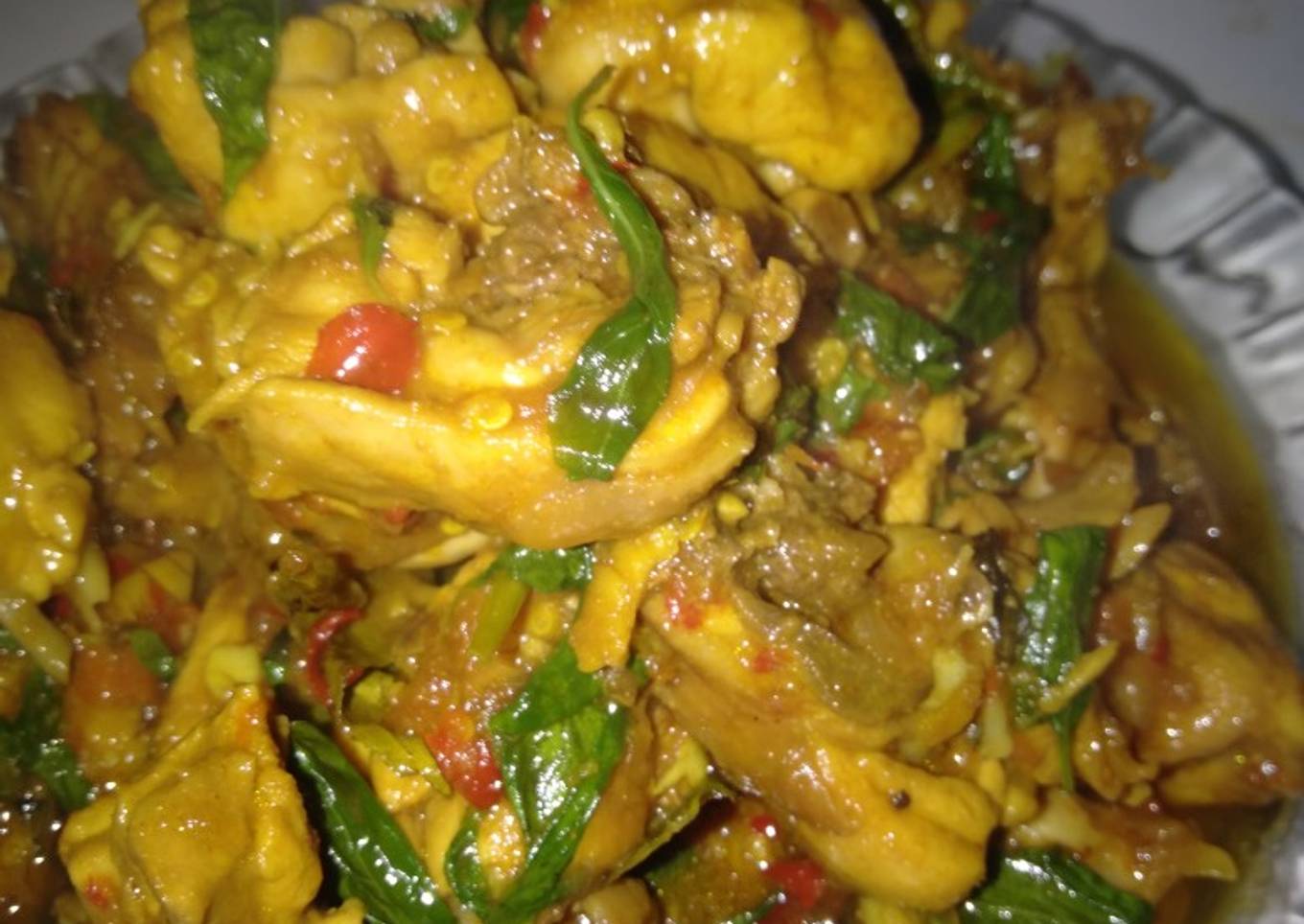 Ayam dengan mata kemangi