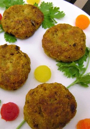 A picture of Raw Banana Kebab.
