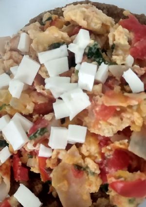Una foto de Tostadas de fibra con huevito