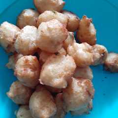 A picture of Bola2 singkong aka korket sumenep.