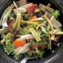 A picture of Radish pods Salad.
