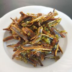 A picture of Green chilli anchovies aka Sambal teri cabe hijau.