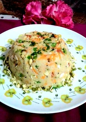 A picture of Semolina- Vegetables Upma.