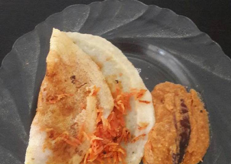 Instant rava carrot dosa