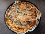 Une photo de oeuf lardon creme