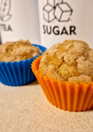 A picture of Moist&crunchy banana/cinnamon muffins.