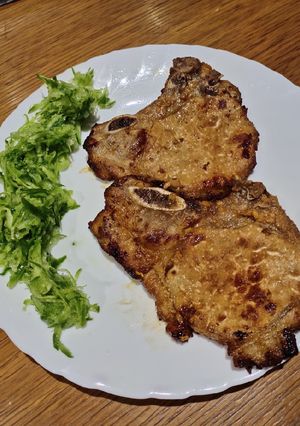 A picture of Pan Fried Porkchops.
