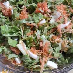 รูปของ Ensalada rústica y saludable 👍🌹