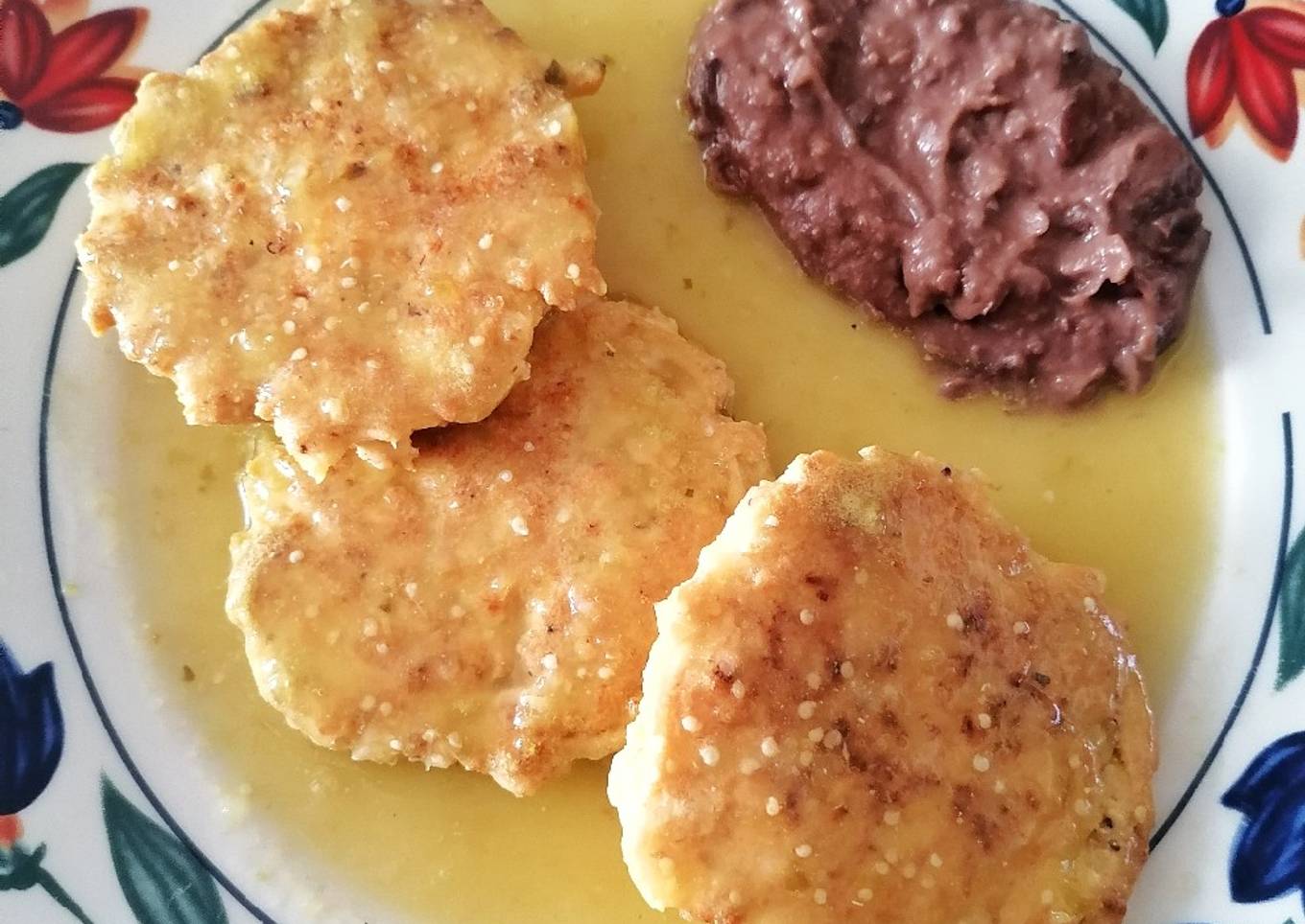 Tortitas de avena y amaranto con pollo en salsa verde