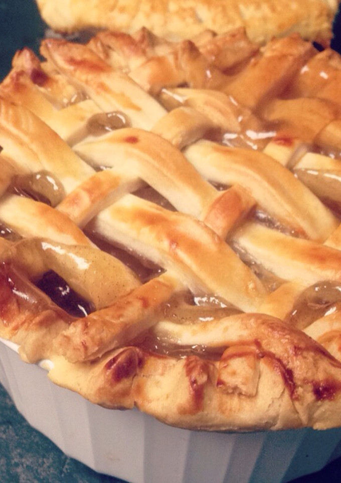 A picture of Easy buttery pie crust .