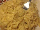 معكرونة بالصوص الأبيض