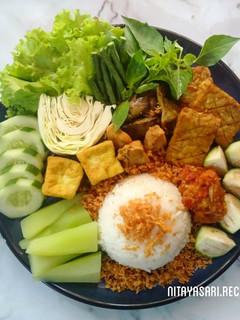Foto resep Isi Piringku: Nasi Lalapan Sunda