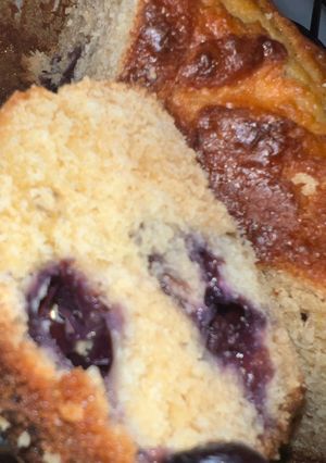 Una foto de Budín de limón y arándanos