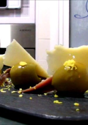 Una foto de Aceitunas rellenas de Anchoa y Queso curado de oveja