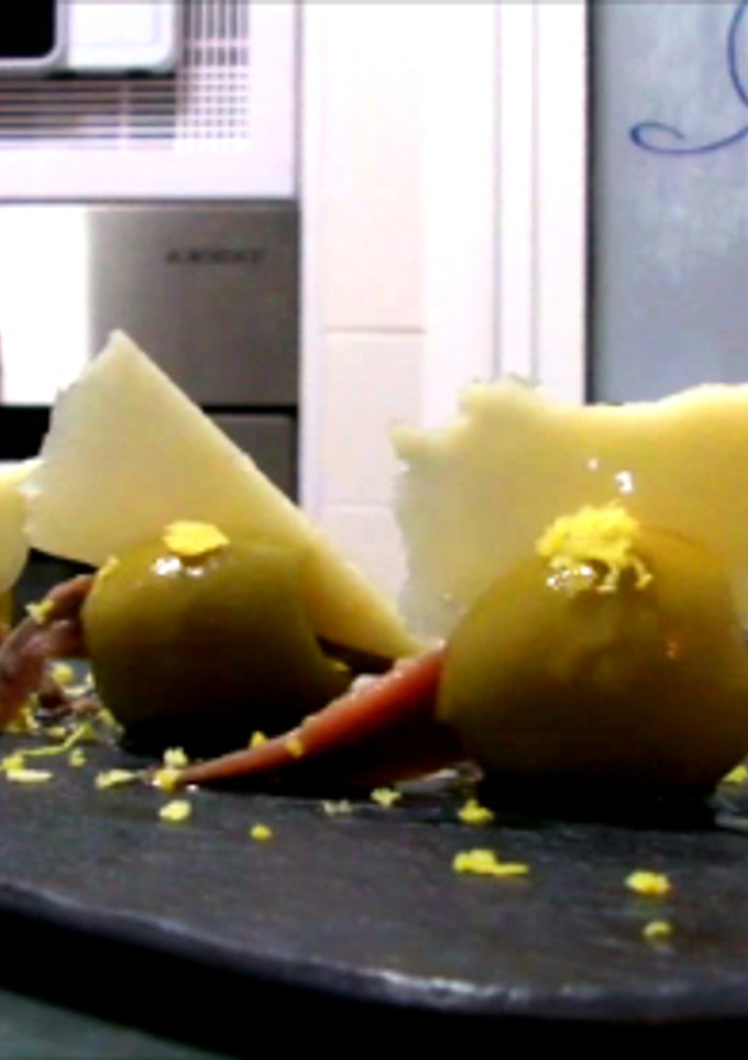 Una foto de Aceitunas rellenas de Anchoa y Queso curado de oveja
