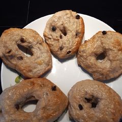A picture of Cinnamon and raisins Bagels.