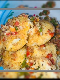 सूजी मसाला इडली(suji masala idli recipe in hindi) रेसिपी मुख्य फोटो