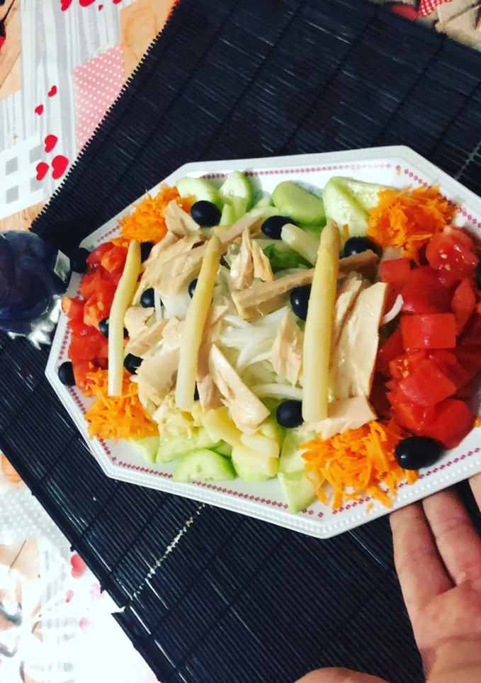 Una foto de Ensalada de mi casa