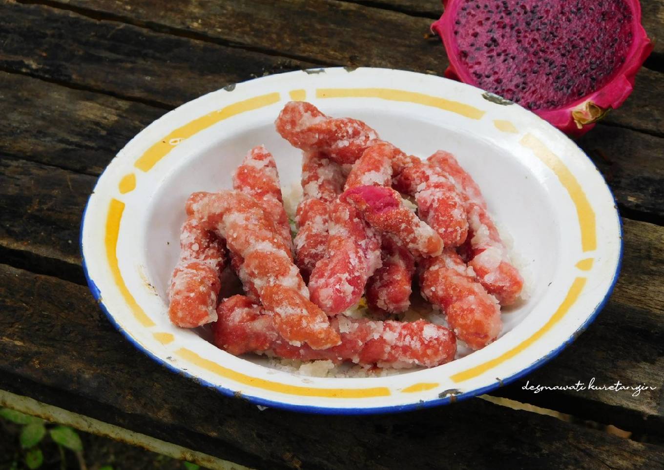 Kue Kepang Buah Naga