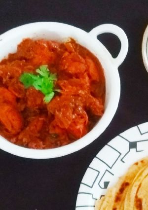 A picture of Red Chicken Curry.