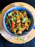 Aloo diye Lau er Dalna (Potato & Bottle Gourd Curry)