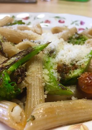 Foto principal de Macarrones integrales con salteado de brocoli y chistorra