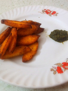 இட்லி ஃபிங்கர் பிரைஸ் (Idli finger fries recipe in tamil) செய்முறை முக்கிய புகைப்படம்