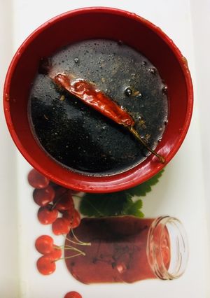A picture of Tamarind sauce.