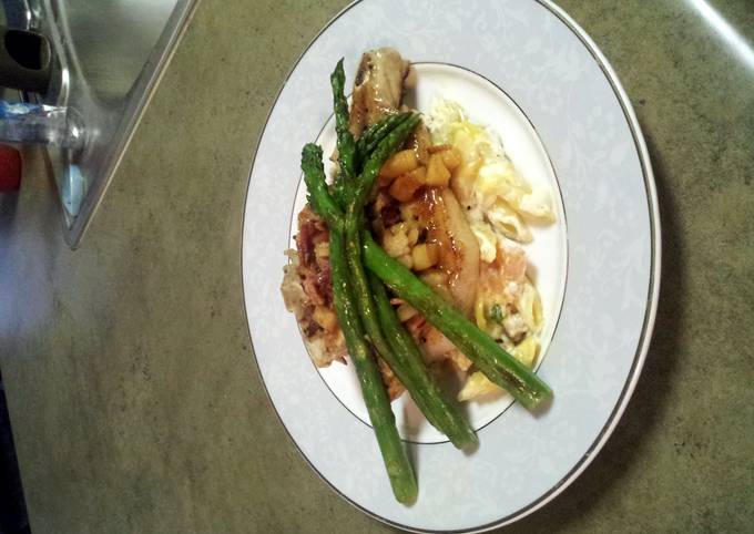 Simple Way to Make Perfect Bacon Apple Porkchops over loaded mac-n-cheese with Asparagus