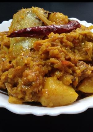 মাছের মাথা দিয়ে মুড়ি ঘন্টো রেসিপির প্রধান ছবি