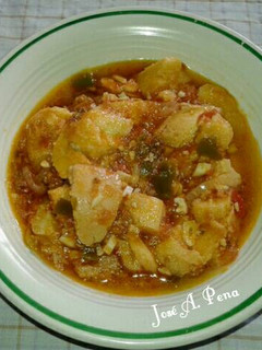 Una foto de Sopa de tomate 🍅 con almejas