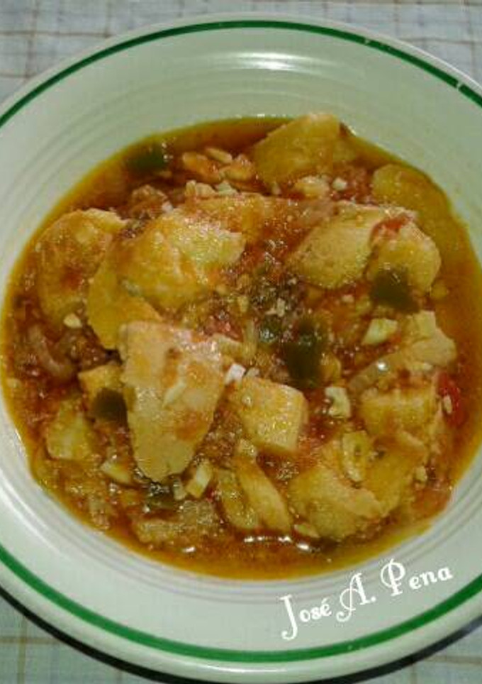 Una foto de Sopa de tomate 🍅 con almejas