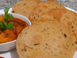 Methi poori with nigella seeds