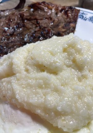 A picture of Old Fashioned Grits.