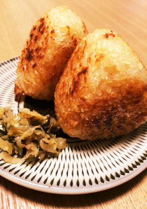 A picture of Remade Grilled Rice Balls (Yaki Onigiri) with Seasoned Rice.
