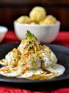 দই বড়া (Dahi vada recipe in Bengali) রেসিপির প্রধান ছবি