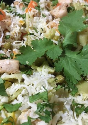 Una foto de Ensalada de pasta (comer fría o caliente)