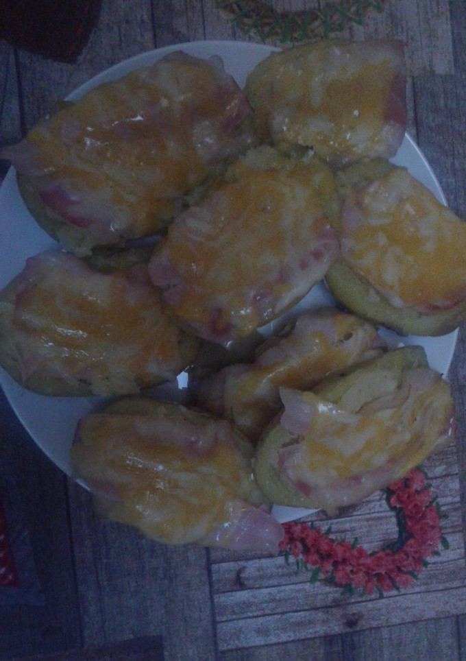 Una foto de Patatas al horno con queso y bacon
