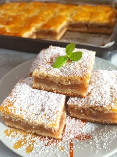 Porhanyós, almás linzer kardamommal recept fotója