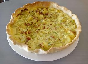 Une photo de Quiche poireau, lardons (végétaux), pomme de terre