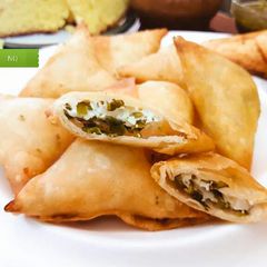 A picture of Jubnah Samosa.