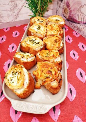 Une photo de Toasts apéritifs au chèvre chaud et miel 🍯au ninja woodfire