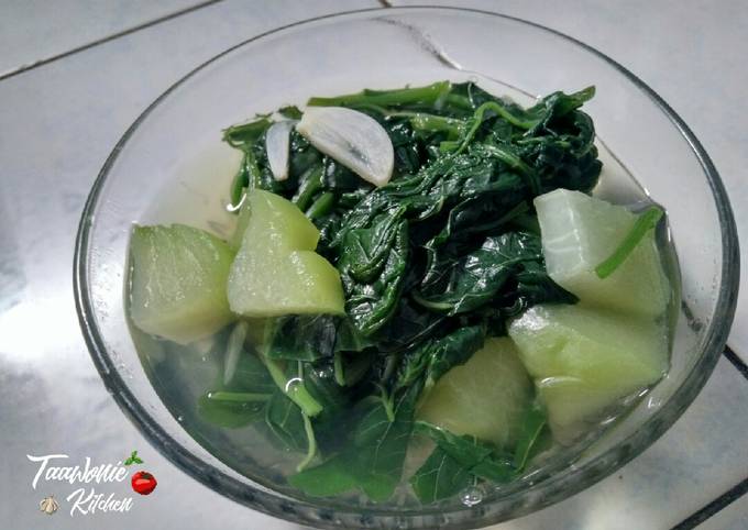 Sayur Bening Bayam Labu Siam Proses Memasak