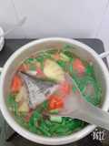 Canh cá ngừ nấu cà thơm <3