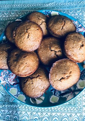 Una foto de Muffins integrales de avena y manzana