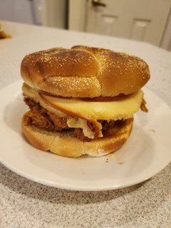 A picture of Brad's Hawaiian bbq pulled pork sandwich.