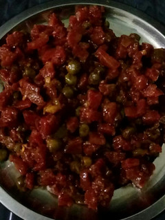 A picture of Carrot and peas veg.