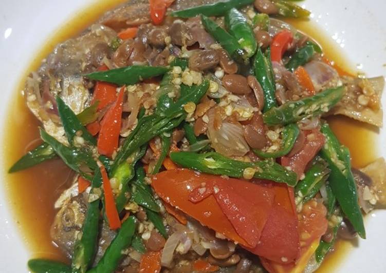 Resep Ikan Bawal Tauco, Bisa Manjain Lidah